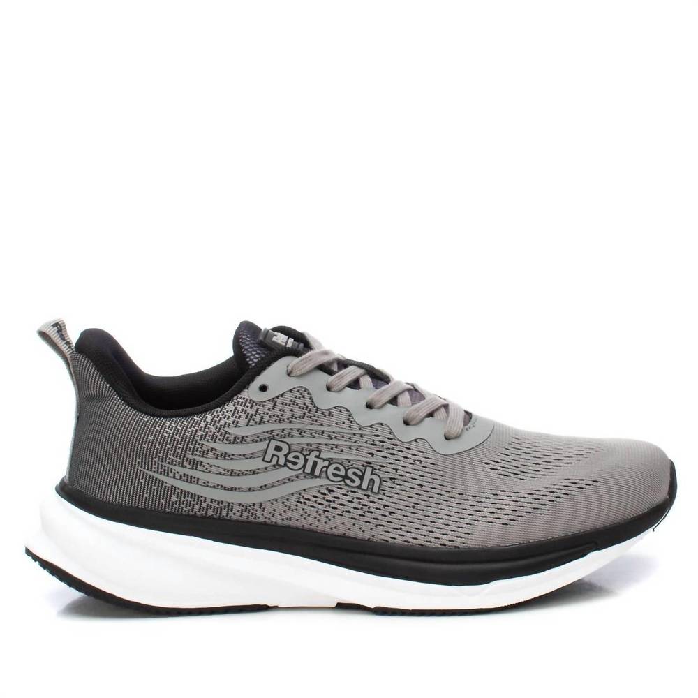 NEW XTI men's athletic sneakers in black